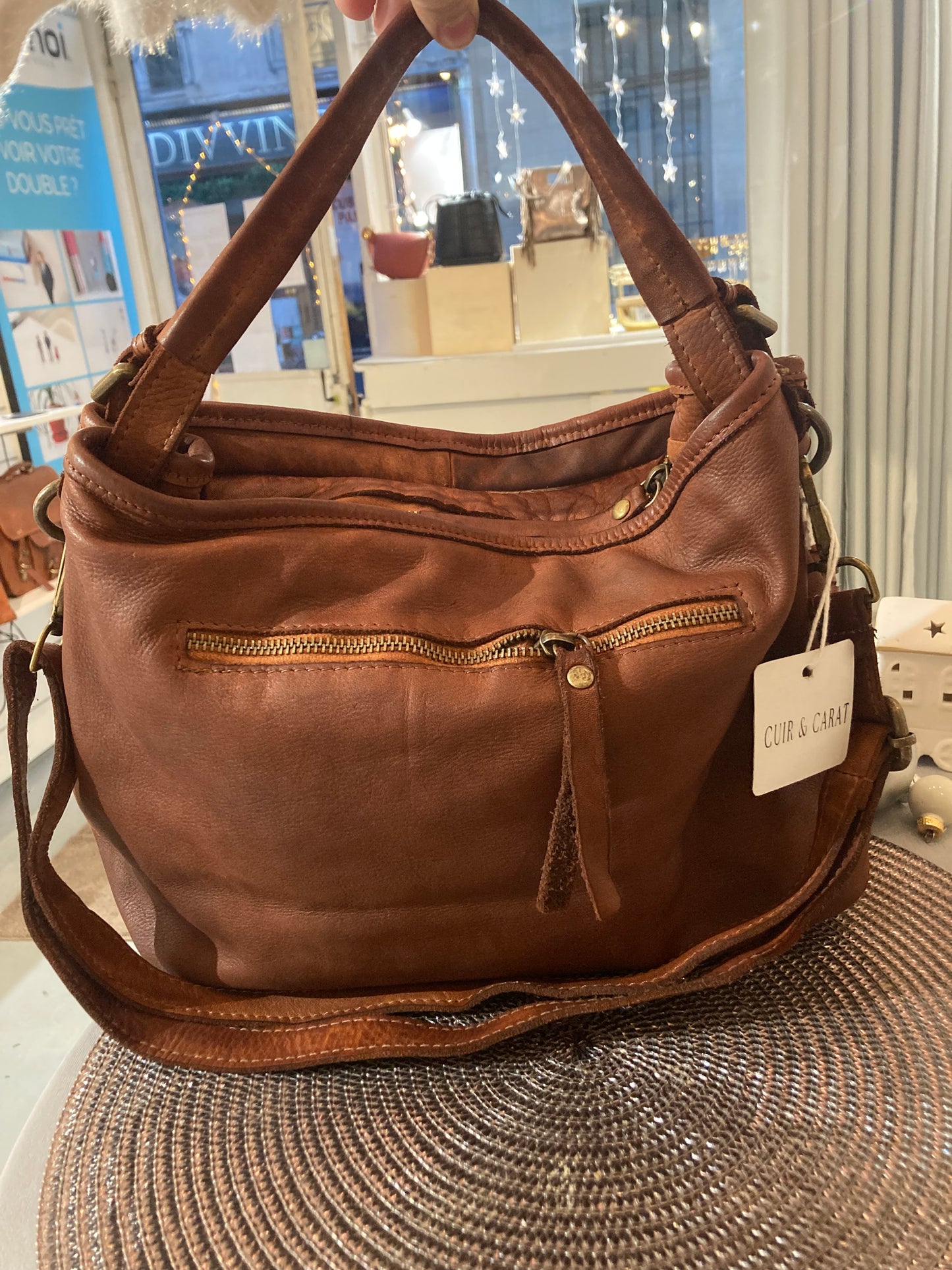 Sac en cuir de vachette– Élégance vintage et savoir-faire italien.